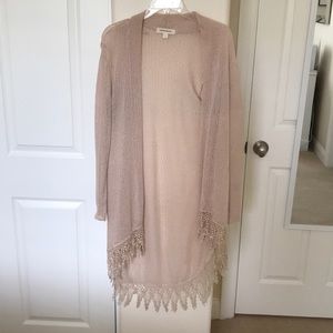 Light pink duster